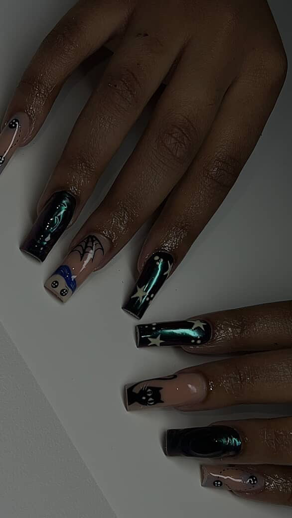 Krylicz Couture nail photo 5