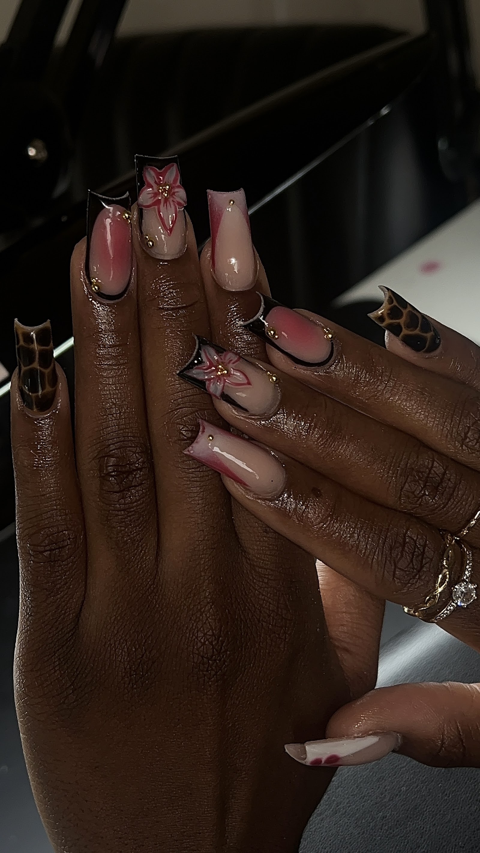 Krylicz Couture nail photo 6